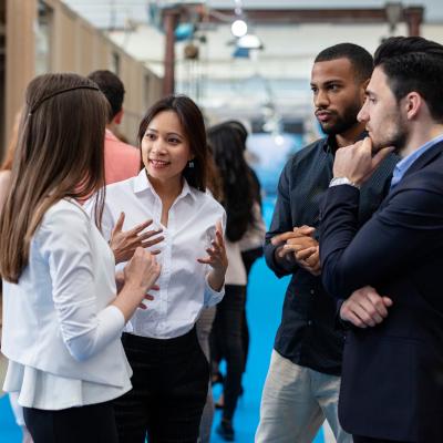 Ampliando conexões: 5 passos para um networking eficaz