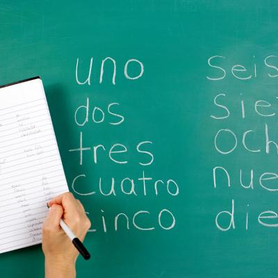 Como aprender espanhol básico e ampliar oportunidades