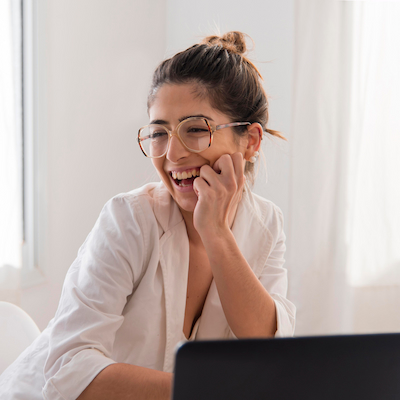 Capacitação profissional com zero custo? Conheça os cursos online grátis com certificado